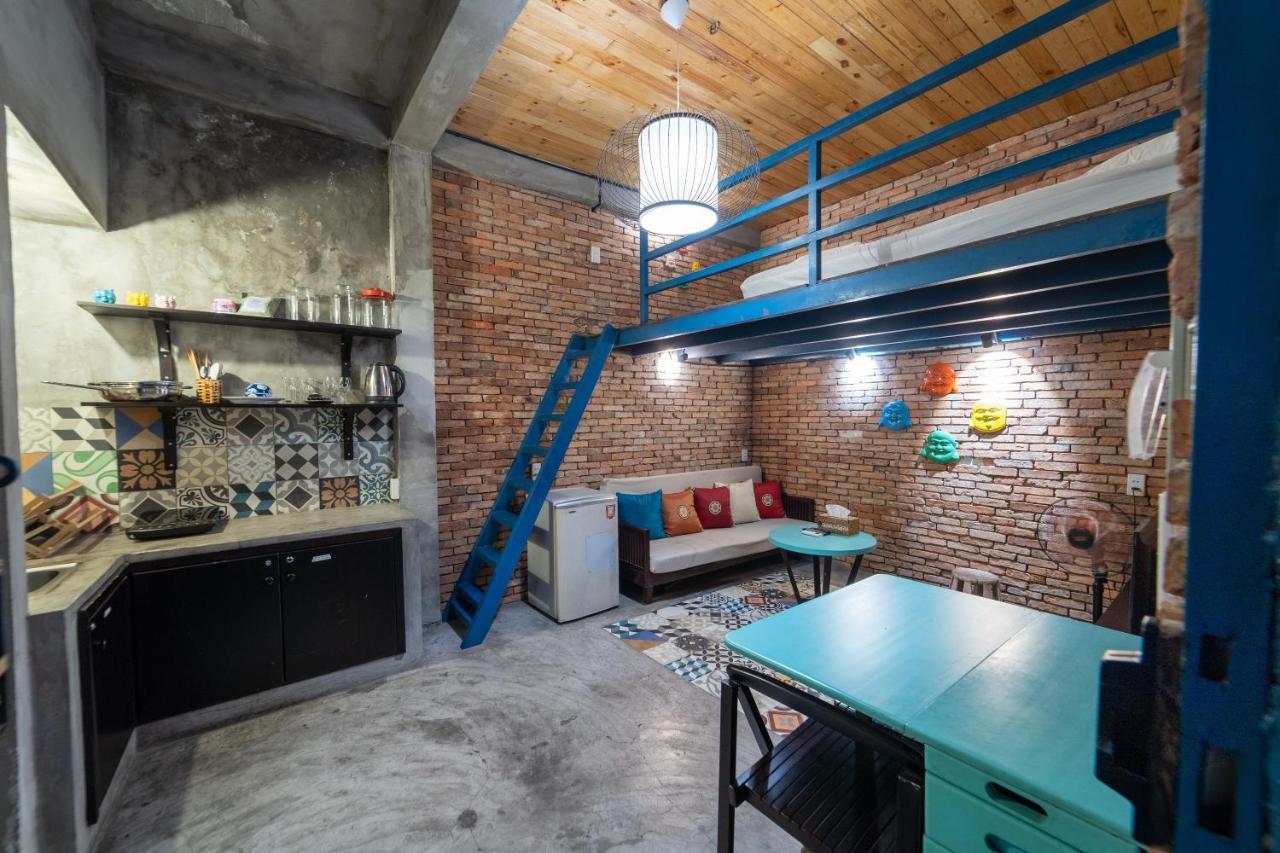 הו צ'י מין סיטי Stay&Chill - S.1: Ancient Studio Nearby Bui Vien מראה חיצוני תמונה