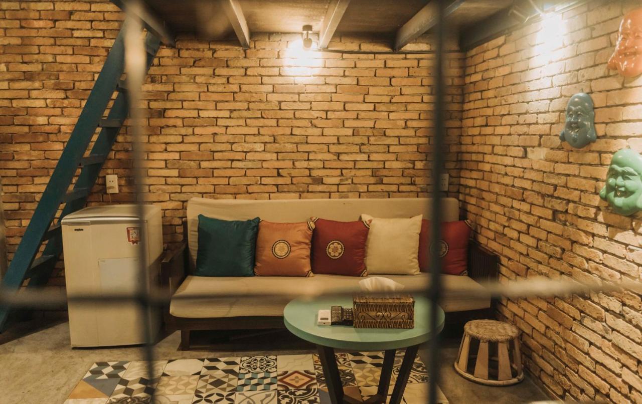הו צ'י מין סיטי Stay&Chill - S.1: Ancient Studio Nearby Bui Vien מראה חיצוני תמונה
